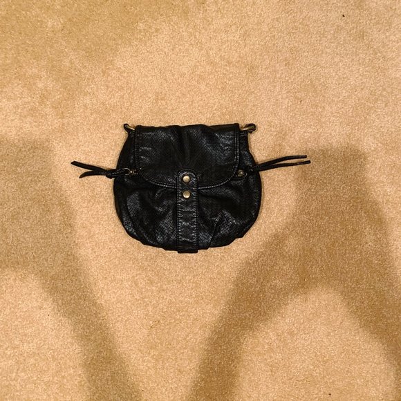 Deux Lux Black Crossbody Purse - Picture 2 of 4
